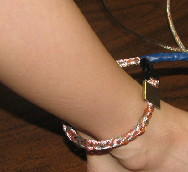 09-Ankle-wire-on-ankle